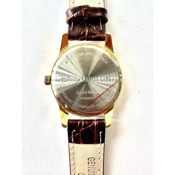 Bundle of 2 Ladies' Disney Watches - Picture 9 of 9